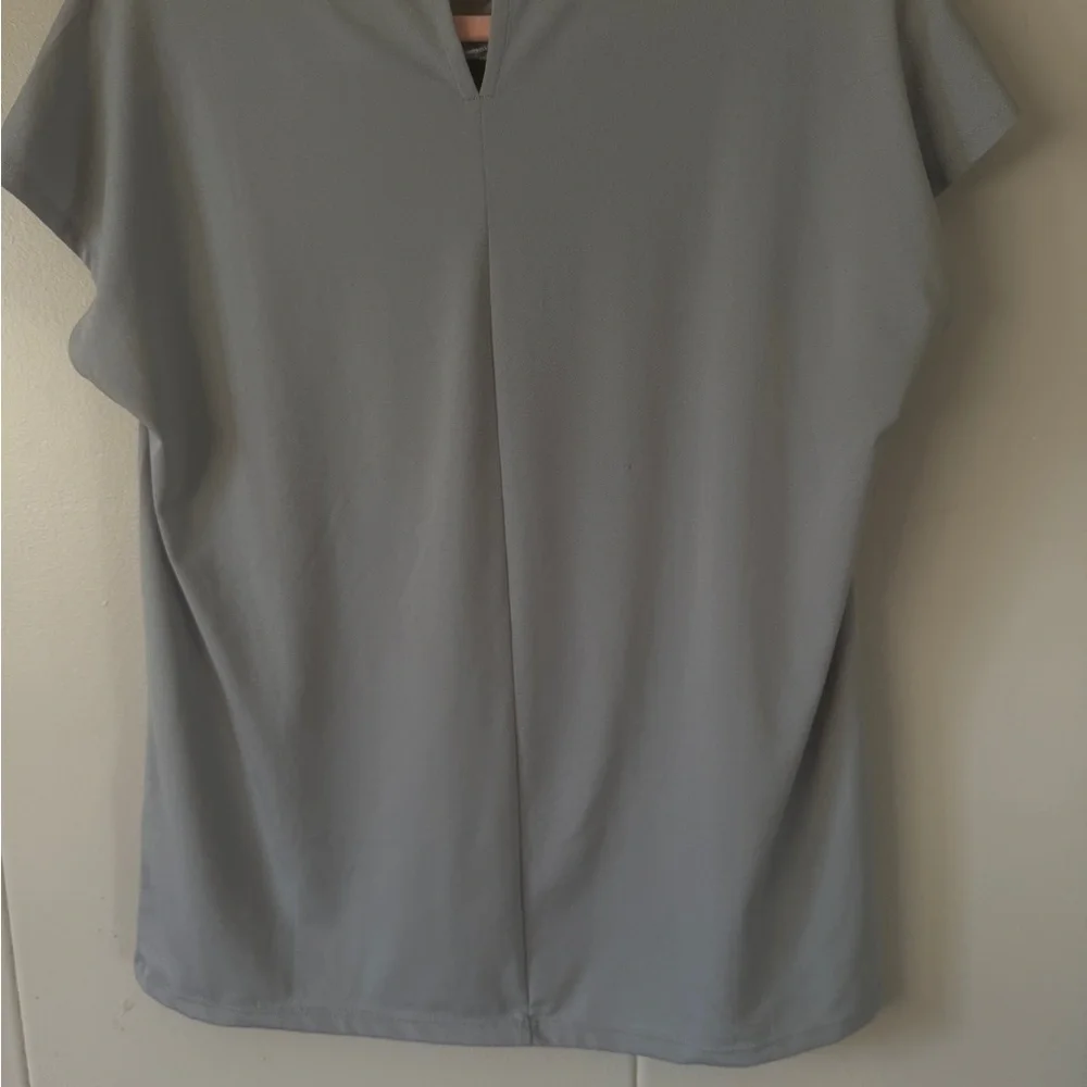 3for30 H&M Gray Cap Sleeve Relaxed Blouse - Picture 4 of 8